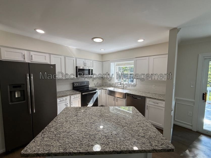 11204 Wilderness Park Drive Spotsylvania, VA 22551 property image