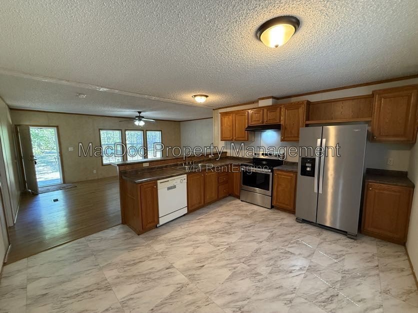 6280 Mt Airy Drive Ruther Glen, VA 22546 property image