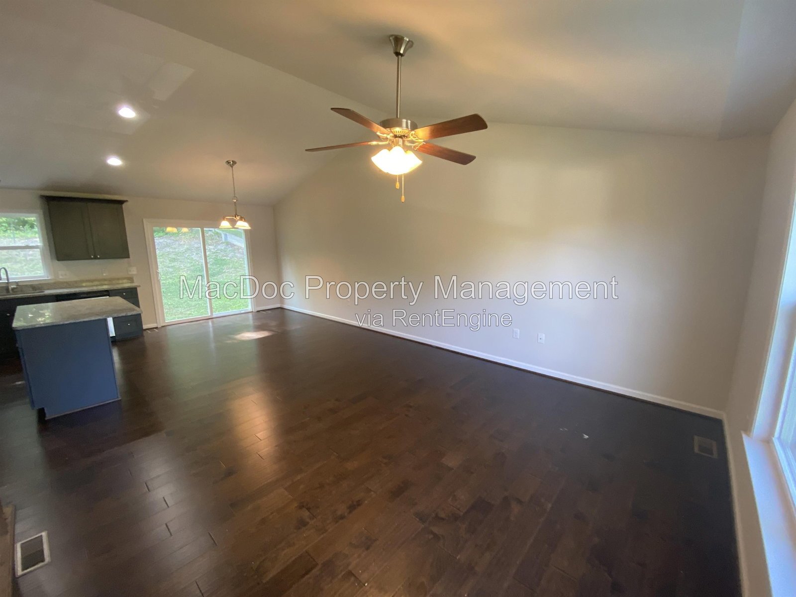 6 Howard Circle Fredericksburg, VA 22405 property image