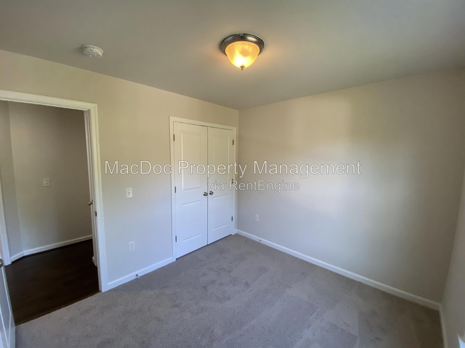 6 Howard Circle Fredericksburg, VA 22405 property image