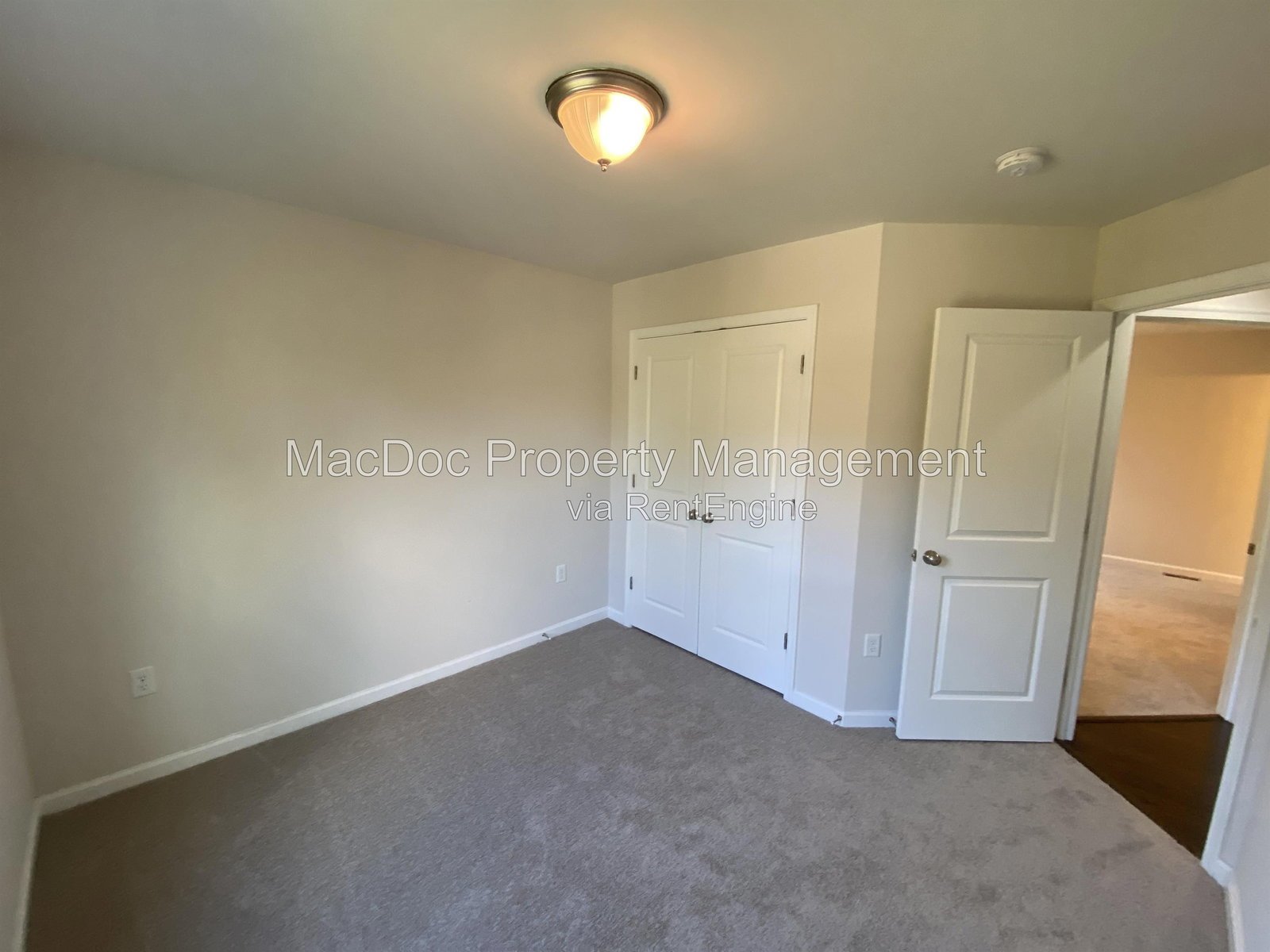 6 Howard Circle Fredericksburg, VA 22405 property image