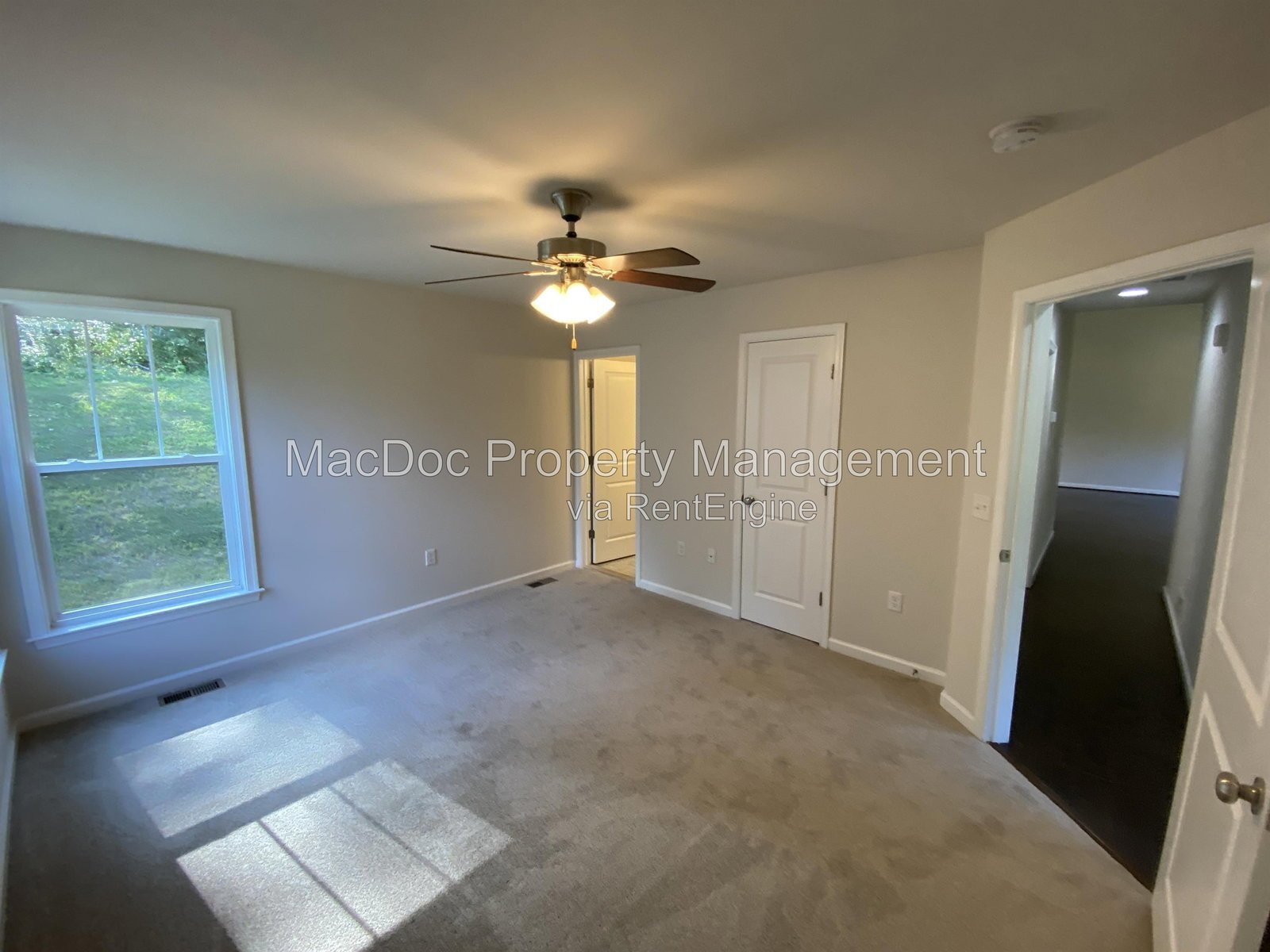 6 Howard Circle Fredericksburg, VA 22405 property image