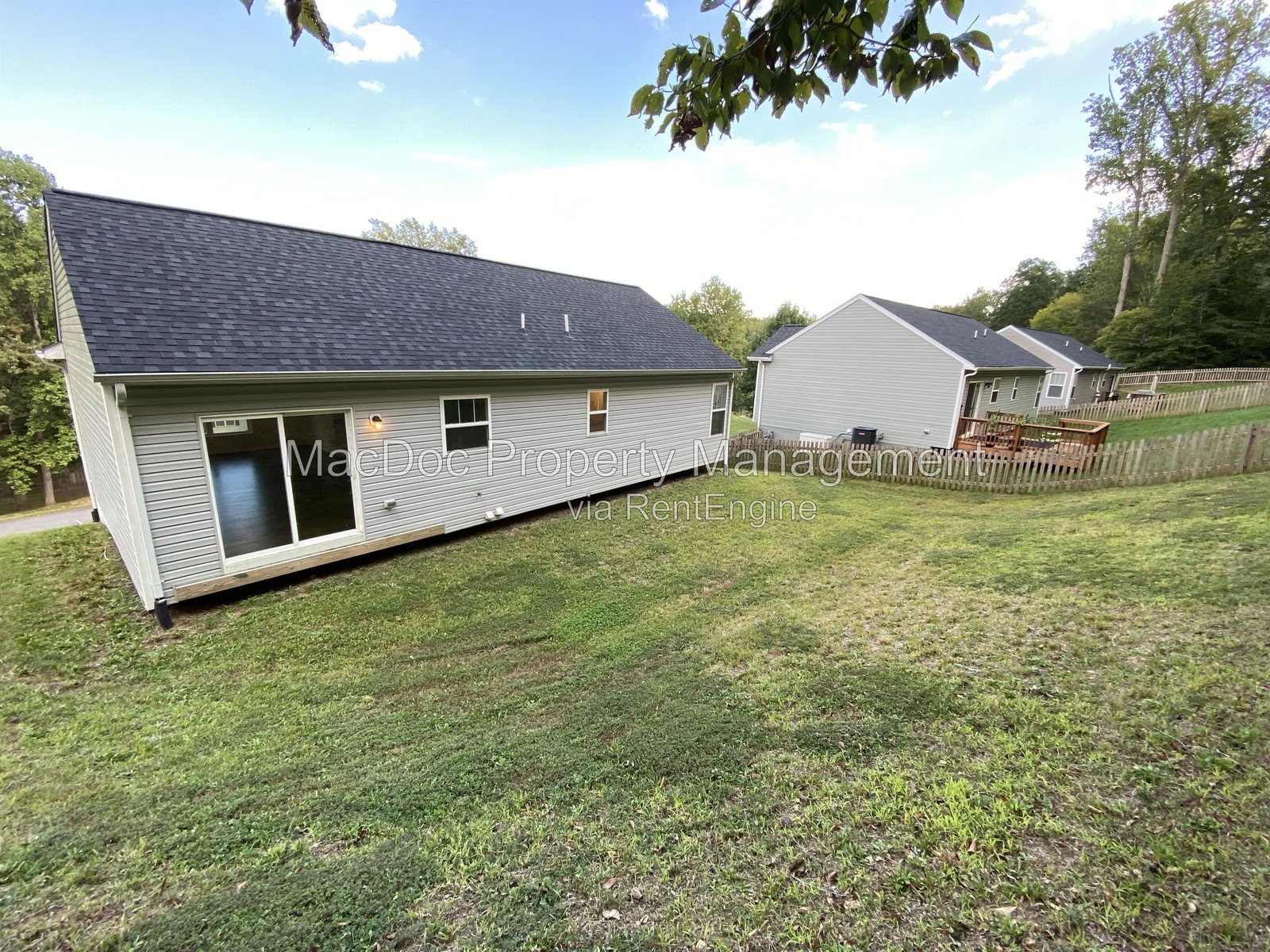 6 Howard Circle Fredericksburg, VA 22405 property image