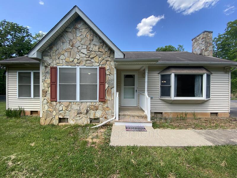 10207 Battlefield Drive Spotsylvania Courthouse, VA 22553 MacDoc