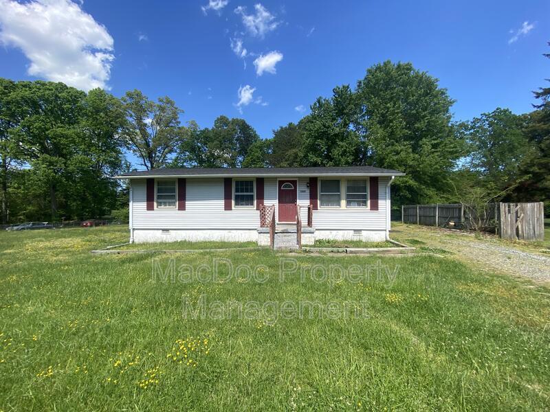 7357 Twin Cedars Drive Woodford, VA 22580 MacDoc Property Management