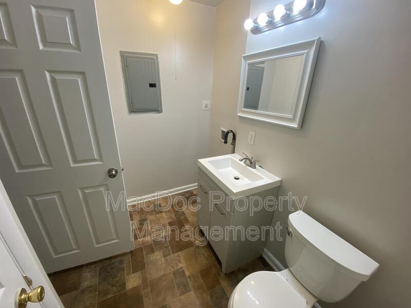 111 Berry Street Apt 1 property image