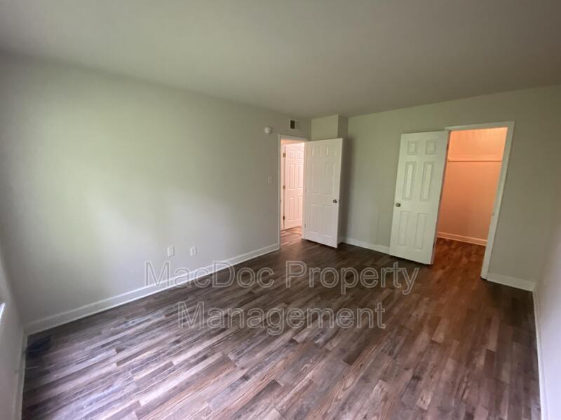 111 Berry Street Apt 1 property image