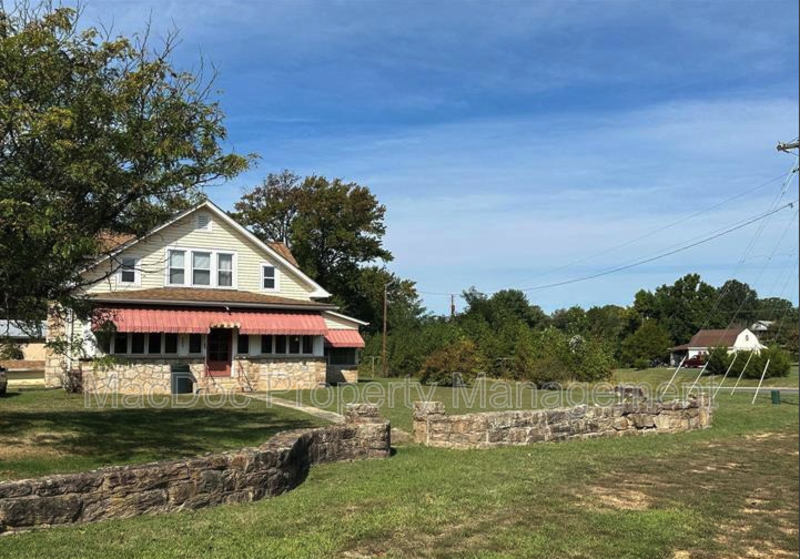 885 Truslow Road property image